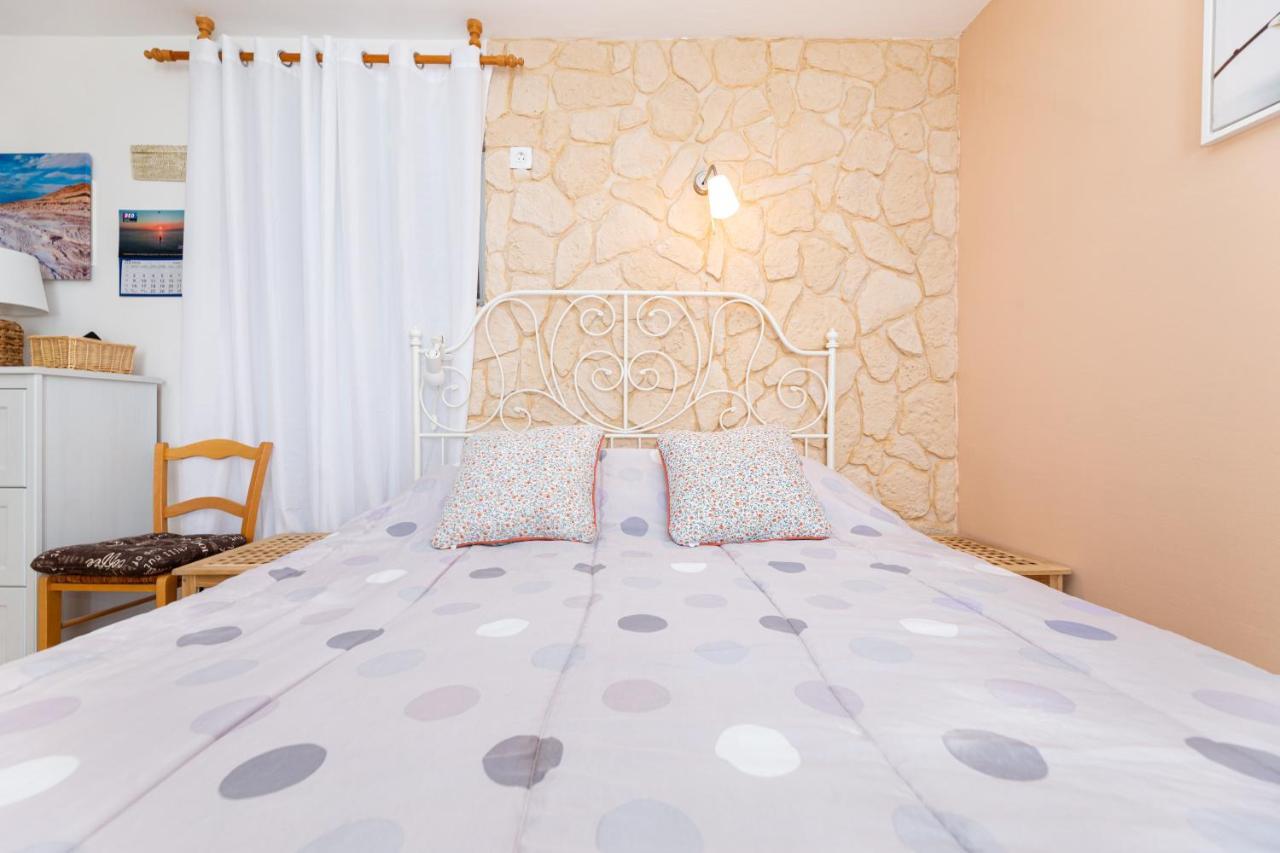 Apartments Riva Baška Eksteriør billede