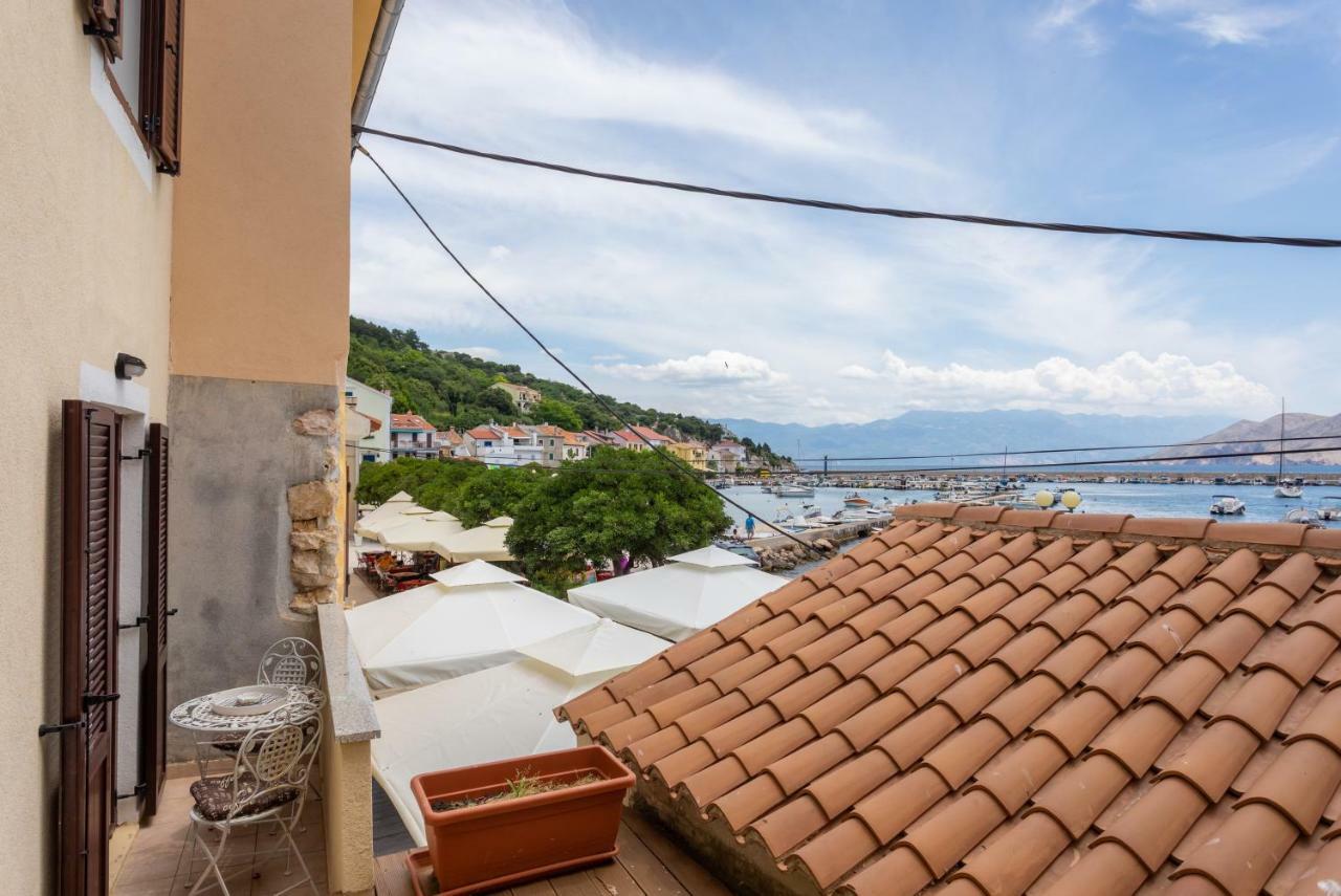 Apartments Riva Baška Eksteriør billede