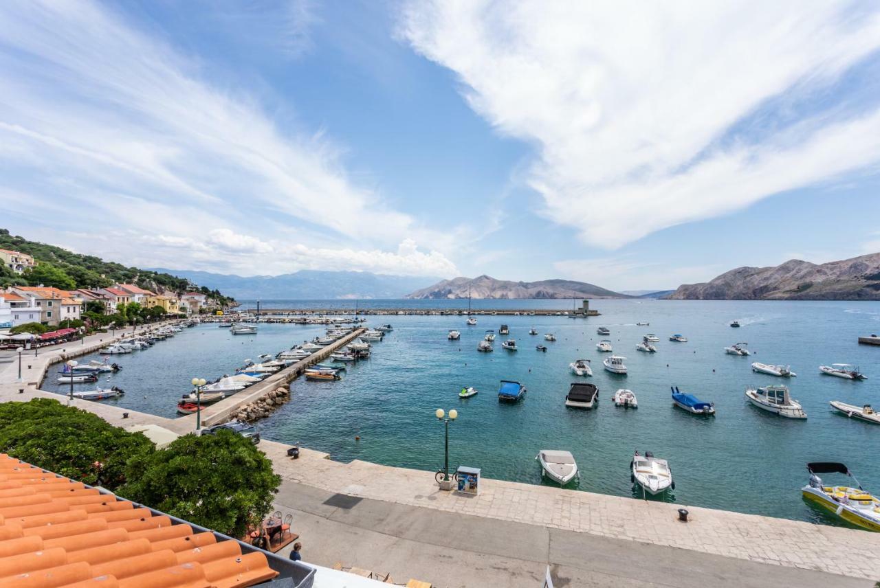 Apartments Riva Baška Eksteriør billede
